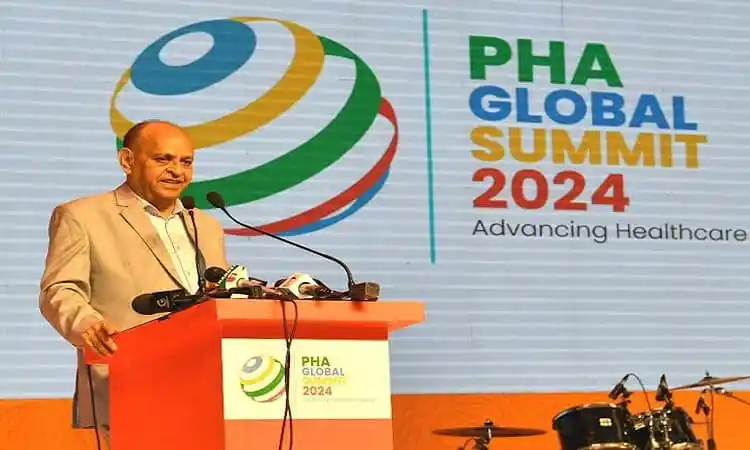 স্বাস্থ্যমন্ত্রী পিএইচএ গ্লোবাল সামিটে বক্তৃতা দিচ্ছেন. Channel i News - চ্যানেল আই নিউজ