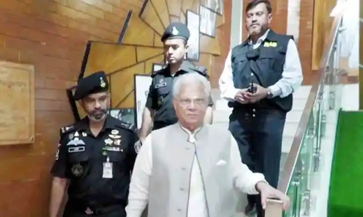 স্বরাষ্ট্রমন্ত্রী আলতাফ হোসেনের গ্রেপ্তার দেখানোর সময় ছবি. Channel i News - চ্যানেল আই নিউজ