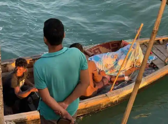 রোহিঙ্গা অনুপ্রবেশের চেষ্টা, বিজিবি আটক করেছে পাঁচ রোহিঙ্গাকে. Channel i News - চ্যানেল আই নিউজ