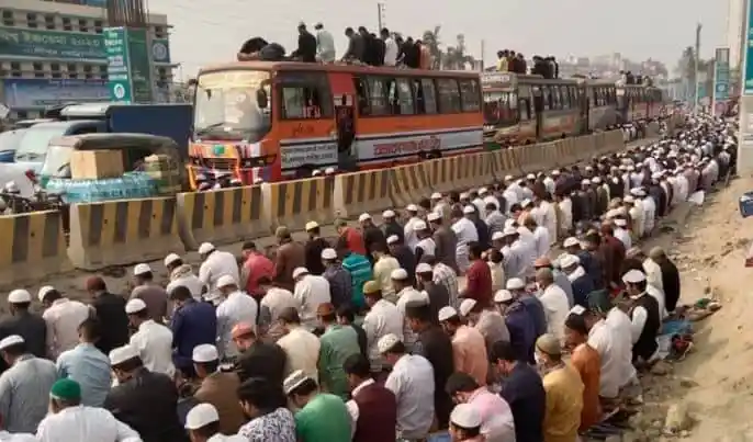 জনতা ট্রেনের জন্য অপেক্ষা করছে, নিরাপত্তা ব্যবস্থা কঠোর. Channel i News - চ্যানেল আই নিউজ