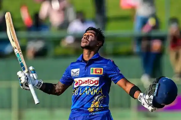 শ্রীলঙ্কার ক্রিকেটার বিজয় শ্রীলঙ্কার রানের জন্য উল্লাস প্রকাশ করছেন. Channel i News - চ্যানেল আই নিউজ
