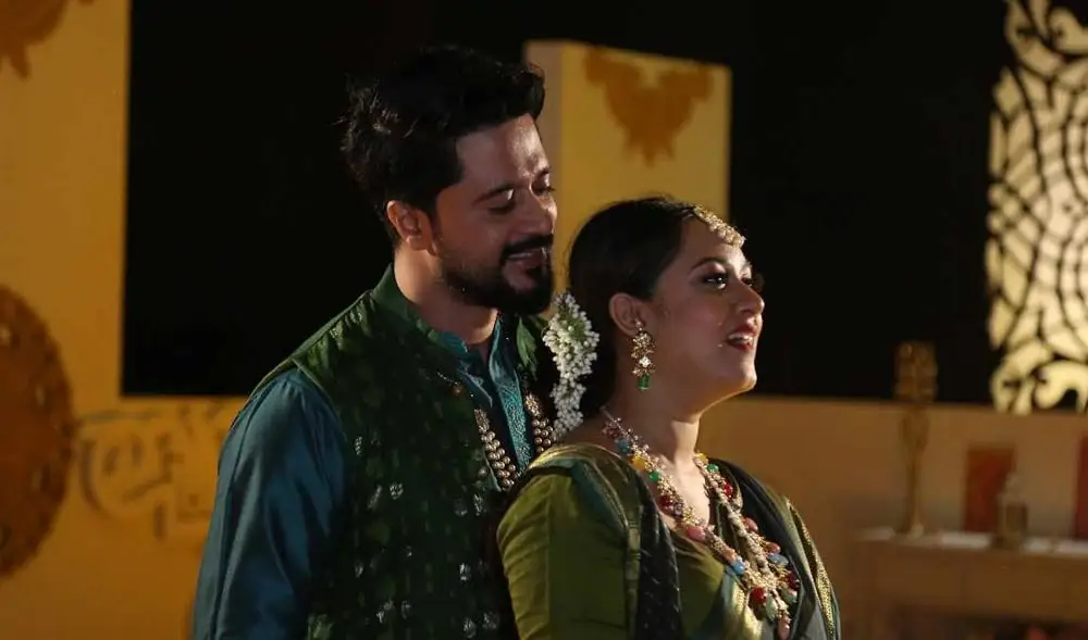দীপিকা ও রণবীরের প্রেমের দৃশ্য, ভালোবাসা দিবসে বড়পর্দায়. Channel i News - চ্যানেল আই নিউজ