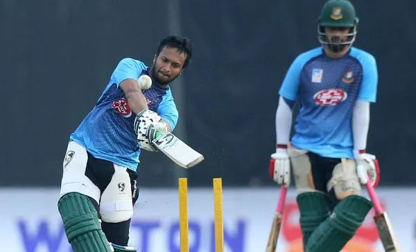 বাংলাদেশ ক্রিকেটাররা ব্যাটিং অনুশীলনে অংশগ্রহণ করছে. Channel i News - চ্যানেল আই নিউজ