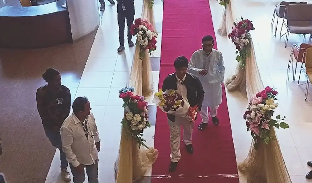পুলকিত ও কৃতি বিয়ের জন্য প্রস্তুত, অতিথিরা উপস্থিত. Channel i News - চ্যানেল আই নিউজ