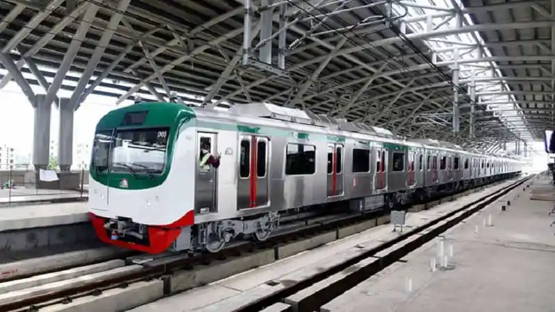 ঢাকার মেট্রোরেল ট্রেনের আধুনিক কোচ, চলাচল অব্যাহত. Channel i News - চ্যানেল আই নিউজ
