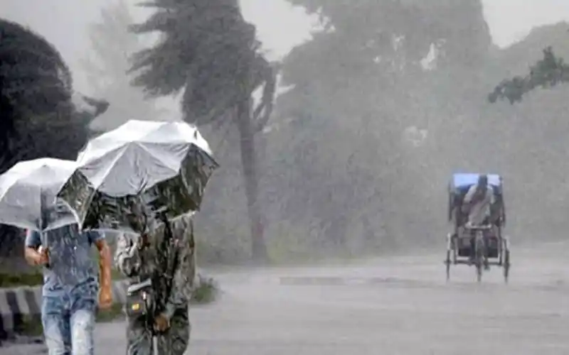 বাংলাদেশের বিভিন্ন জেলায় ঝড়ের পূর্বাভাসে ভারী বৃষ্টি ও বাতাস. Channel i News - চ্যানেল আই নিউজ
