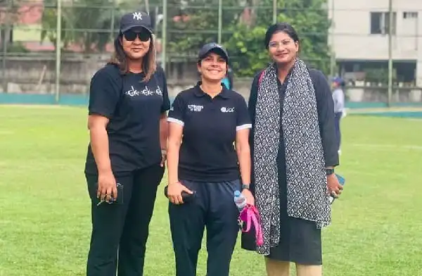 বাংলাদেশের নারী আম্পায়াররা ক্রিকেট মাঠে প্রশিক্ষণ নিচ্ছেন. Channel i News - চ্যানেল আই নিউজ