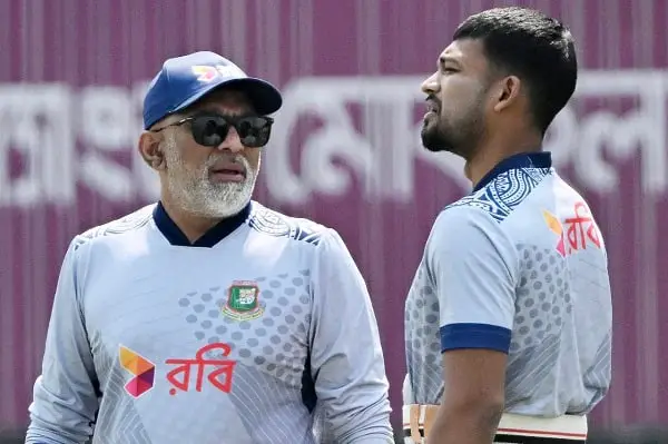 বাংলাদেশ ক্রিকেট কোচ হাথুরুসিংহে ও ক্রিকেটার আলোচনা. Channel i News - চ্যানেল আই নিউজ