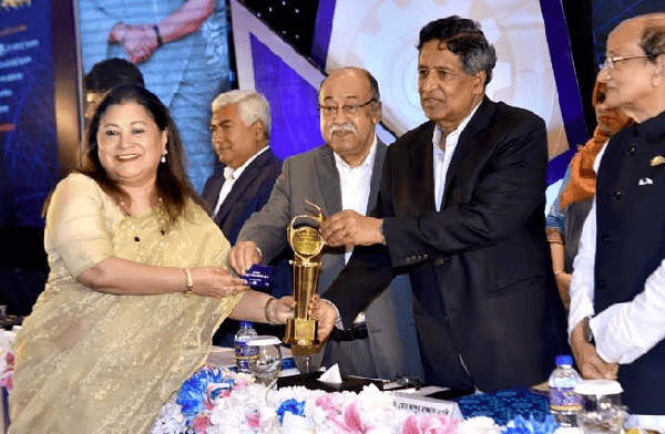 সৌদি নারীর মিস ইউনিভার্স প্রতিযোগিতায় অংশগ্রহণের ছবি. Channel i News - চ্যানেল আই নিউজ