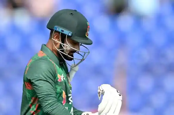 বাংলাদেশের ক্রিকেটার লিটন দাস ব্যাটিংয়ের প্রস্তুতি নিচ্ছেন. Channel i News - চ্যানেল আই নিউজ
