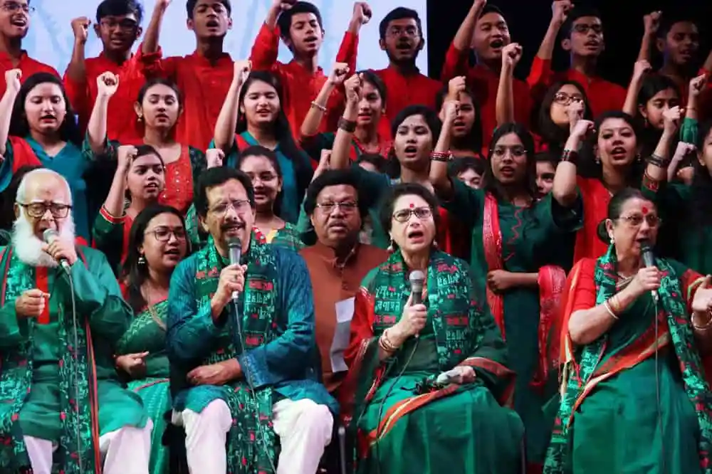 বাংলাদেশের সাংস্কৃতিক অনুষ্ঠানে অংশগ্রহণকারী শিল্পীরা. Channel i News - চ্যানেল আই নিউজ