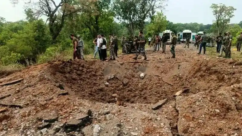 ভারতে ২৯ জন মাওবাদী নিহতের খবর, তদন্তের জন্য তদন্তকারীরা ঘটনাস্থলে. Channel i News - চ্যানেল আই নিউজ