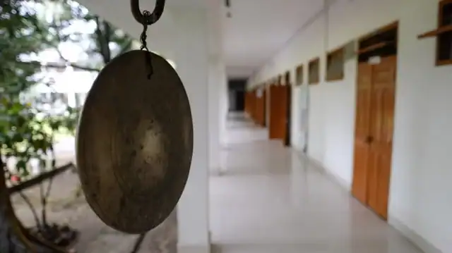 শিক্ষা প্রতিষ্ঠানের বন্ধের কারণে খালি ক্লাসরুম দেখা যাচ্ছে. Channel i News - চ্যানেল আই নিউজ