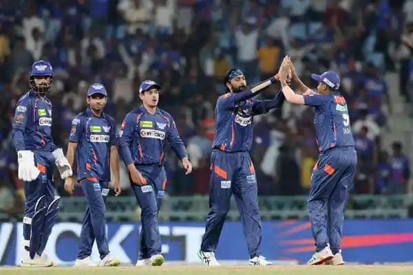বাংলাদেশ ক্রিকেট দলের খেলোয়াড়রা মাঠে একসঙ্গে উল্লাস করছে।. Channel i News - চ্যানেল আই নিউজ