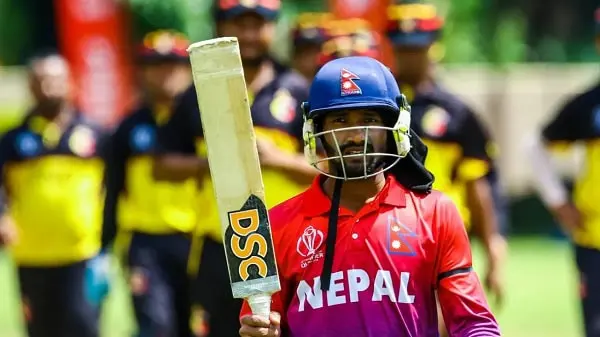 নেপালের ক্রিকেটার আইরি ব্যাট হাতে মাঠে প্রস্তুত. Channel i News - চ্যানেল আই নিউজ