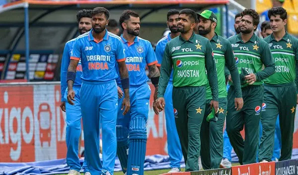 ভারত ও পাকিস্তান ক্রিকেটাররা মাঠে মুখোমুখি, আন্তর্জাতিক ক্রিকেট ম্যাচ।. Channel i News - চ্যানেল আই নিউজ