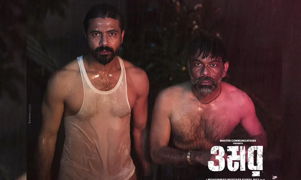 অভিনেতা ও অভিনেত্রীর ছবি, তারা পানিতে ভিজে আছেন. Channel i News - চ্যানেল আই নিউজ