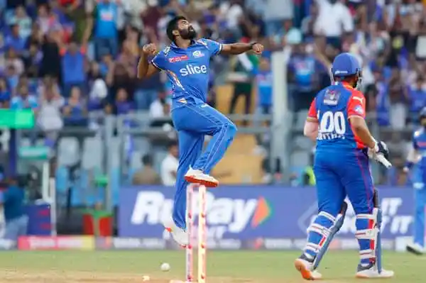 ক্রিকেট ম্যাচে ইংল্যান্ডের ক্রিকেটার উল্লাসে মাতোয়ারা. Channel i News - চ্যানেল আই নিউজ