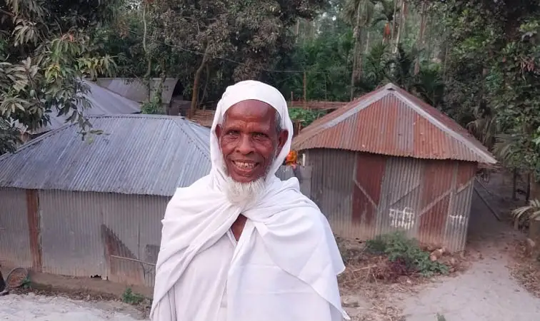 কুড়িগ্রামের ইনছান আলী হজে যাচ্ছেন, রোজা রেখে।. Channel i News - চ্যানেল আই নিউজ