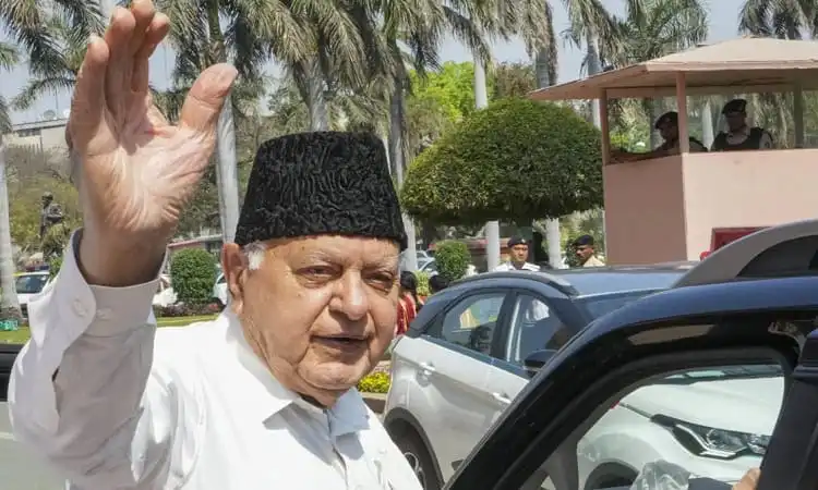 ভারতীয় নেতা পাকিস্তান চুড়ি পরছে না, পরমাণু অস্ত্রের দাবি. Channel i News - চ্যানেল আই নিউজ