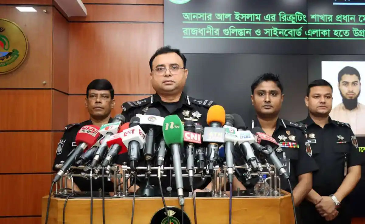 বাংলাদেশ পুলিশ কর্মকর্তাদের সংবাদ সম্মেলন, পুলিশ সুপার বক্তব্য. Channel i News - চ্যানেল আই নিউজ
