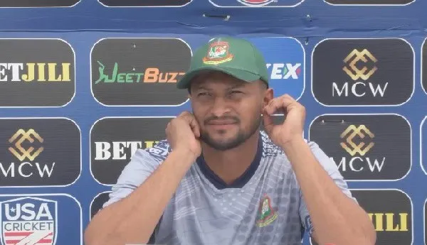 বাংলাদেশ ক্রিকেটার সাকিব আল হাসান সংবাদ সম্মেলনে কথা বলছেন. Channel i News - চ্যানেল আই নিউজ