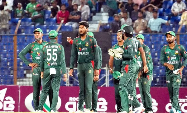 বাংলাদেশ ক্রিকেট দলের খেলোয়াড়রা মাঠে প্রস্তুতি নিচ্ছেন. Channel i News - চ্যানেল আই নিউজ