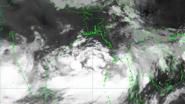 বাংলাদেশের উপর ঘূর্ণিঝড় রেমাল এর ছবি, আকাশে মেঘের ঘনঘটা. Channel i News - চ্যানেল আই নিউজ