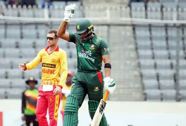 বাংলাদেশ ক্রিকেটার মাহমুদউল্লাহর দৃঢ়তা, ব্যাট হাতে উদযাপন. Channel i News - চ্যানেল আই নিউজ