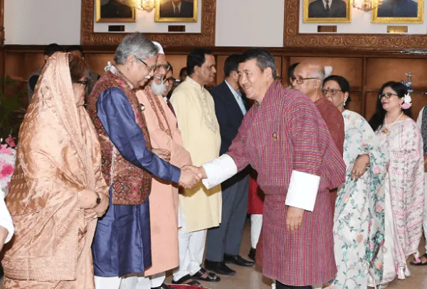 বাংলাদেশের রাষ্ট্রপতি ও অন্যান্য কর্মকর্তাদের সঙ্গে শুভেচ্ছা বিনিময়।. Channel i News - চ্যানেল আই নিউজ