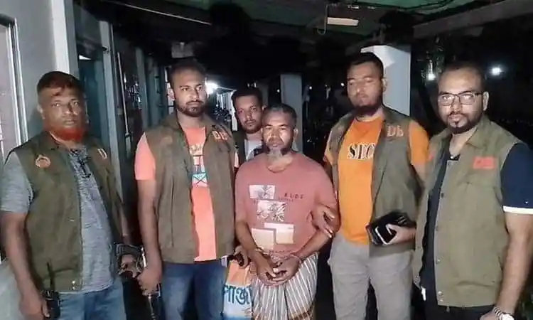 আটক শিমুল ভূঁইয়ার সহযোগীসহ গ্রেপ্তার সন্দেহভাজন ব্যক্তি. Channel i News - চ্যানেল আই নিউজ