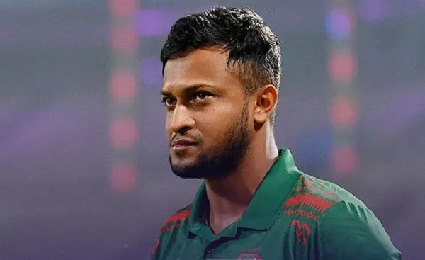 বাংলাদেশ ক্রিকেটার মোসাদ্দেক হোসেন সৈকত মাঠে মুখোমুখি।. Channel i News - চ্যানেল আই নিউজ