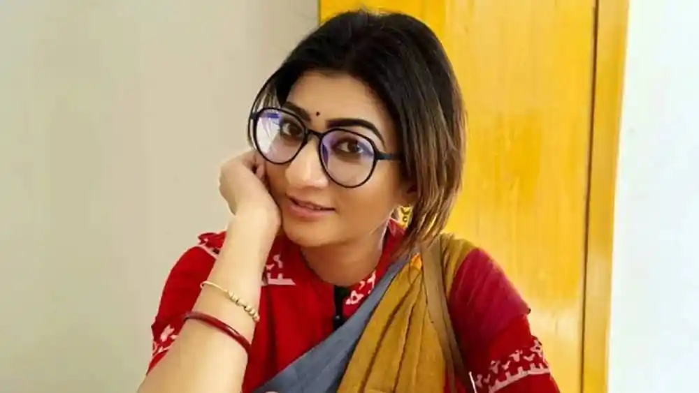অভিনেত্রী সীমানা লাইফ সাপোর্টে সংকটাপন্ন. Channel i News - চ্যানেল আই নিউজ