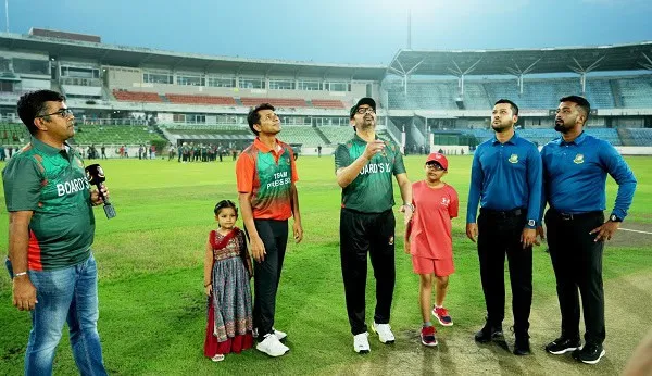 শের-ই-বাংলায় ক্রিকেট উৎসবের সন্ধ্যায় খেলোয়াড় ও দর্শকদের উপস্থিতি. Channel i News - চ্যানেল আই নিউজ