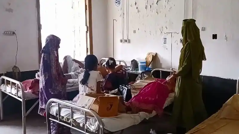 রোগীদের জন্য হাসপাতালের কক্ষ, চিকিৎসক ও নার্সরা দেখছেন. Channel i News - চ্যানেল আই নিউজ