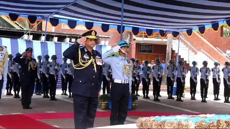 বিমান বাহিনী প্রধানের শ্রদ্ধা নিবেদন, সেনা কর্মকর্তা, সমাধি. Channel i News - চ্যানেল আই নিউজ