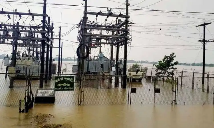 সিলেটে বন্যার কারণে বিদ্যুৎ সংযোগ বিচ্ছিন্ন, জলাবদ্ধতা সৃষ্টি. Channel i News - চ্যানেল আই নিউজ