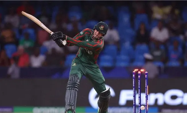 বাংলাদেশের ক্রিকেটার ব্যাটিং করছে, আন্তর্জাতিক ক্রিকেট ম্যাচ. Channel i News - চ্যানেল আই নিউজ