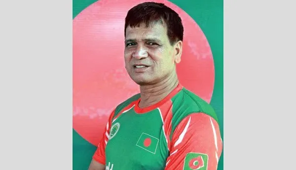 বাংলাদেশের জয়ী ফুটবল খেলোয়াড়ের ছবি, সবুজ জার্সি পরা. Channel i News - চ্যানেল আই নিউজ