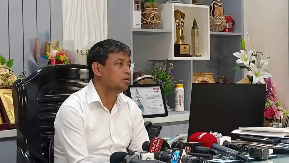 ঝিনাইদহে মোবাইল উদ্ধারে ডিবি টিমের অভিযান. Channel i News - চ্যানেল আই নিউজ