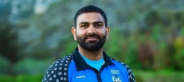 বাংলাদেশি ক্রিকেটার টি-টুয়েন্টিতে সেঞ্চুরি উদযাপন করছেন. Channel i News - চ্যানেল আই নিউজ