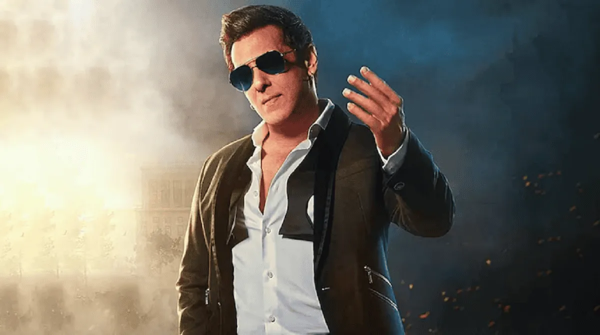 সালমান খান সিনেমার চরিত্রে, sunglasses পরা, স্টাইলিশ পোশাক পরে ছবি. Channel i News - চ্যানেল আই নিউজ