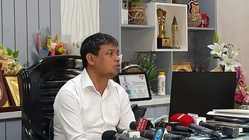 এমপি আনোয়ারুল হত্যার কারণ নিয়ে ধোঁয়াশায় ডিবি পুলিশ. Channel i News - চ্যানেল আই নিউজ