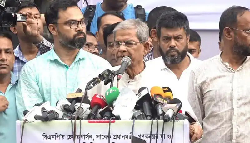 মির্জা ফখরুলের নেতৃত্বে প্রতিবাদ সভা, সাংবাদিক ও সমর্থকদের উপস্থিতি. Channel i News - চ্যানেল আই নিউজ