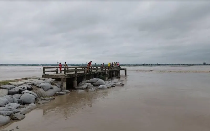 তিস্তার পানি বিপৎসীমার উপরে, ভাঙনের আশঙ্কা. Channel i News - চ্যানেল আই নিউজ