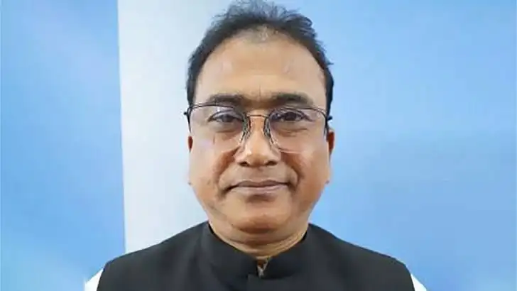 কলকাতা সিআইডি হেফাজতে নেওয়া আসামি, ছবি তোলা. Channel i News - চ্যানেল আই নিউজ