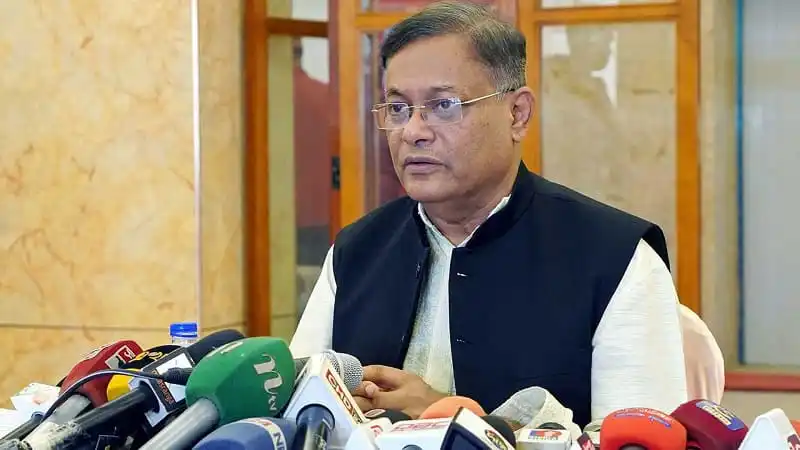 পররাষ্ট্রমন্ত্রী বৈঠকে বসে সংবাদমাধ্যমের প্রশ্নের উত্তর দিচ্ছেন. Channel i News - চ্যানেল আই নিউজ