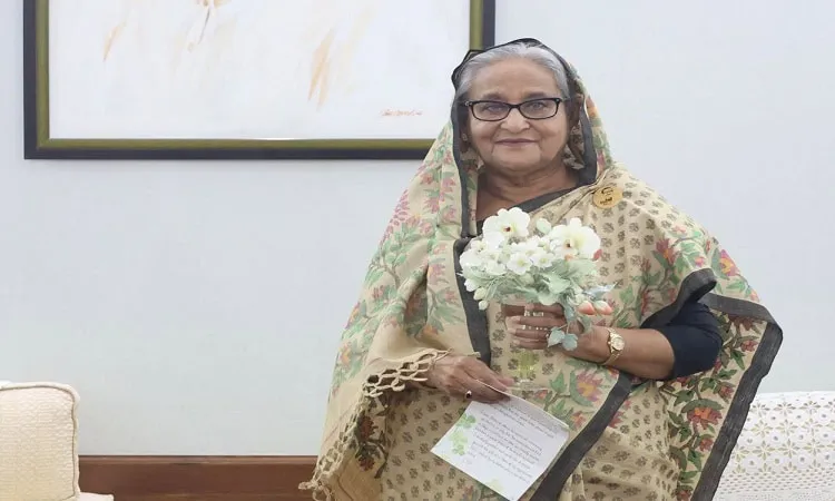বাবা হারানো জাপানি কন্যা প্রধানমন্ত্রীকে উপহার পাঠাচ্ছেন. Channel i News - চ্যানেল আই নিউজ