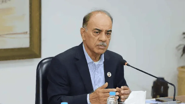 ফারুক খান সাংবাদিকদের প্রশ্নের উত্তর দিচ্ছেন।. Channel i News - চ্যানেল আই নিউজ