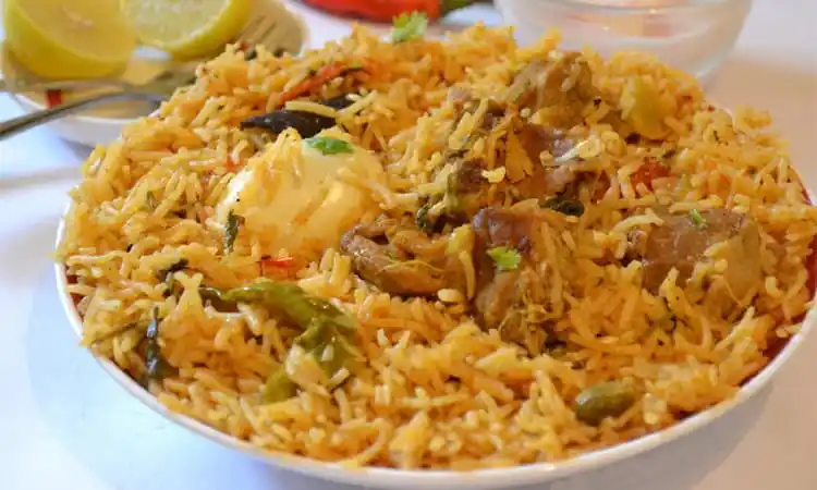বিরিয়ানি খাবার, বাংলাদেশি খাবার, পোলাও, মাংস, সবজি. Channel i News - চ্যানেল আই নিউজ